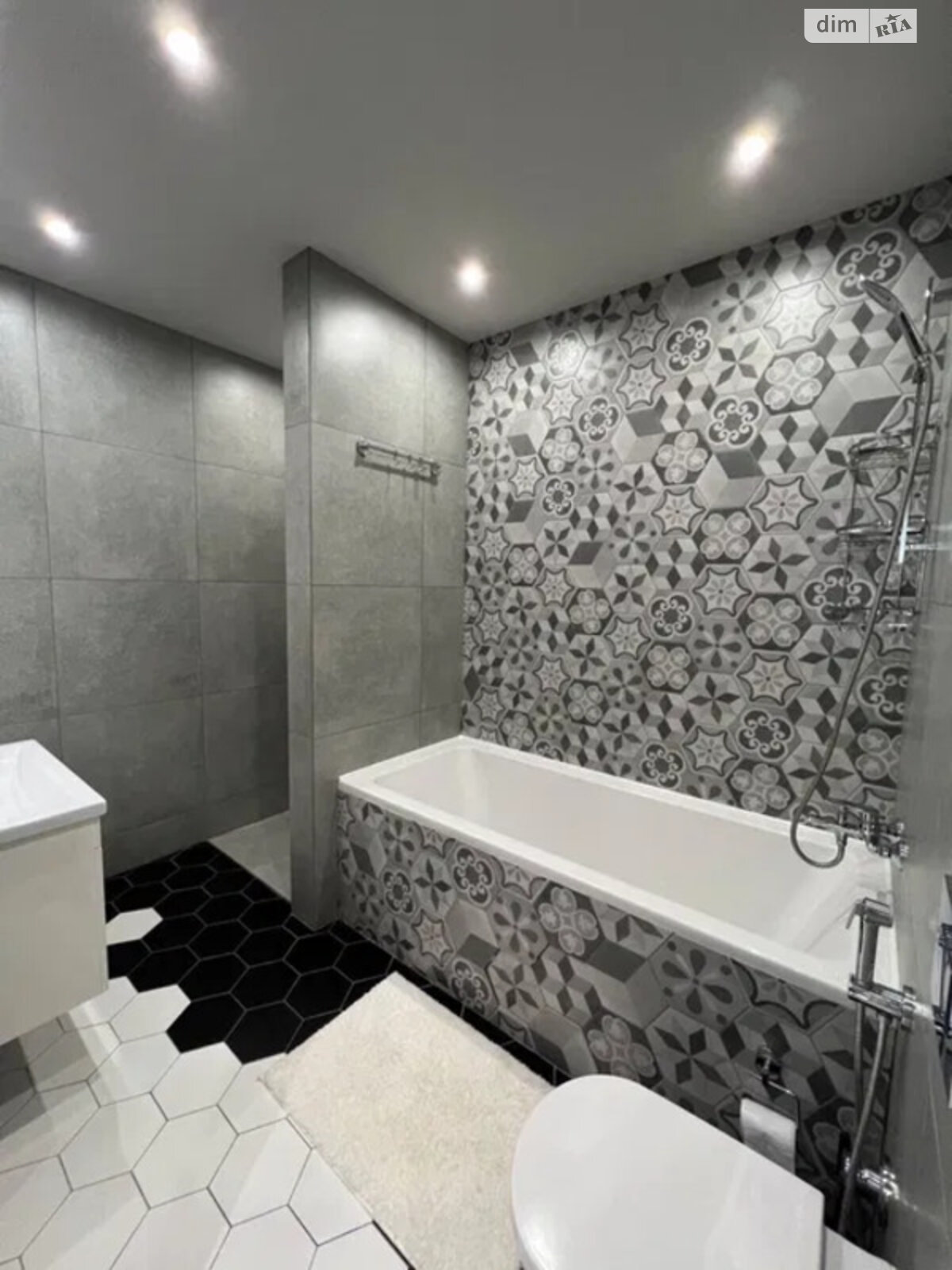 Продажа двухкомнатной квартиры в Харькове, на ул. Зерновая 47, район Слободской фото 1