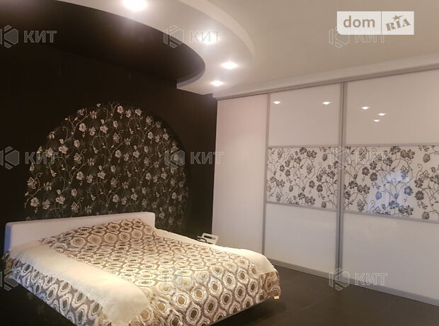 Продажа пятикомнатной квартиры в Харькове, на Героев Харькова Московский 131 район Слободской фото 1 Продажа пятикомнатной квартиры в Харькове, на Героев Харькова Московский 131 район Слободской фото 1