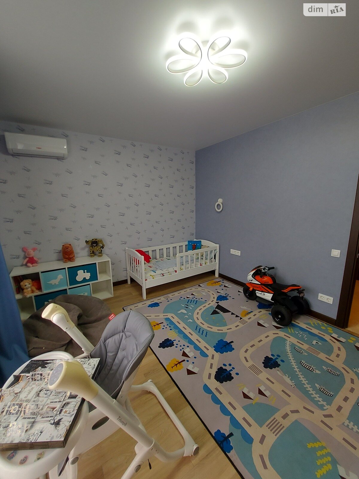 Продаж трикімнатної квартири в Харкові, на вул. Космічна 47, район Соснова Гірка фото 1 Продаж трикімнатної квартири в Харкові, на вул. Космічна 47, район Соснова Гірка фото 1