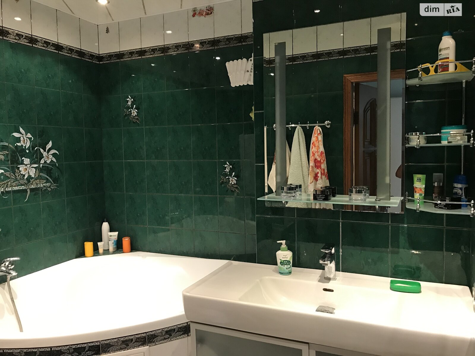 Продаж трикімнатної квартири в Харкові, на просп. Тракторобудівників 158, фото 1 Продаж трикімнатної квартири в Харкові, на просп. Тракторобудівників 158, фото 1