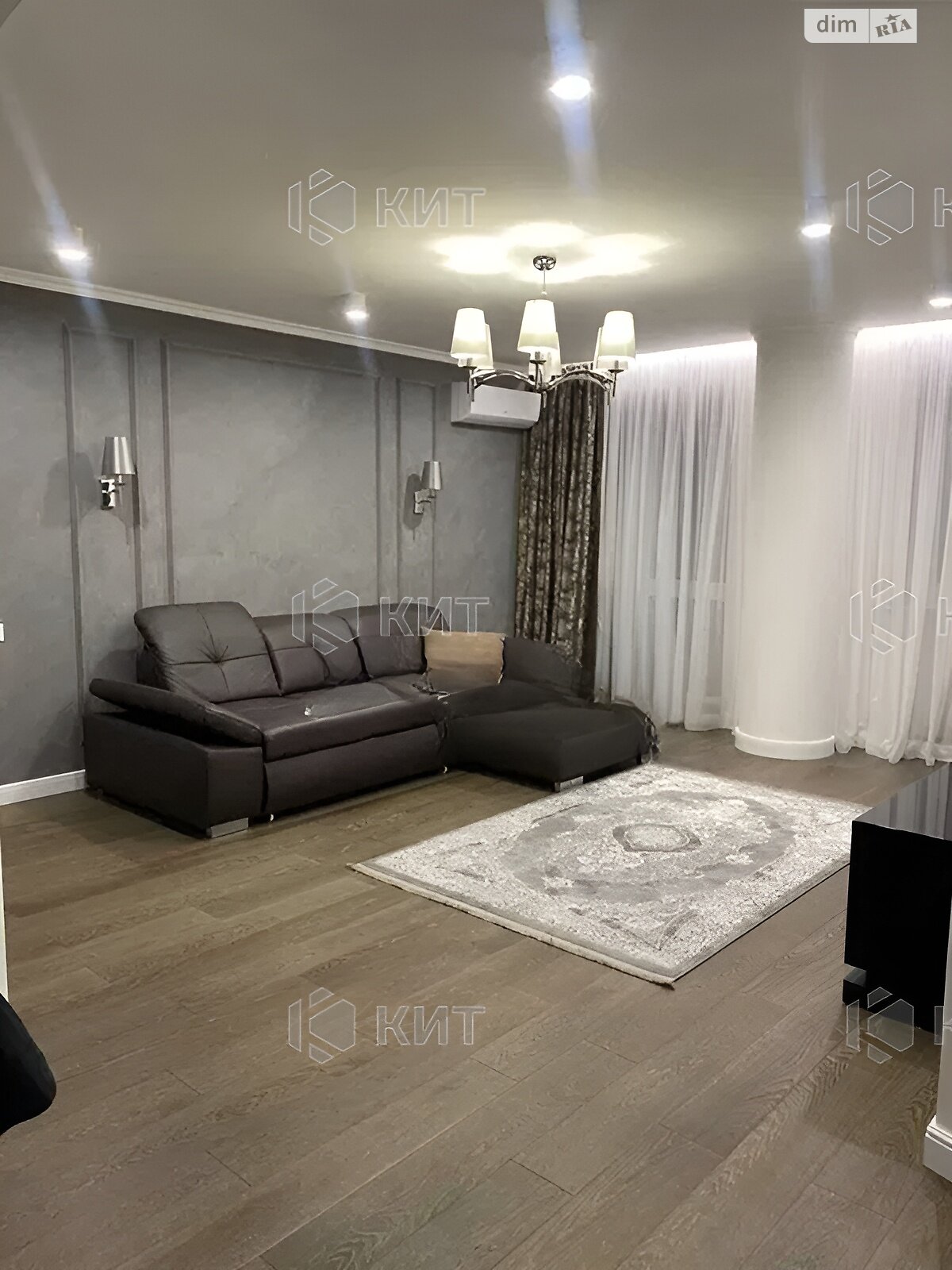 Продаж трикімнатної квартири в Харкові, на просп. Аерокосмічний 41/2, район Центр фото 1 Продаж трикімнатної квартири в Харкові, на просп. Аерокосмічний 41/2, район Центр фото 1