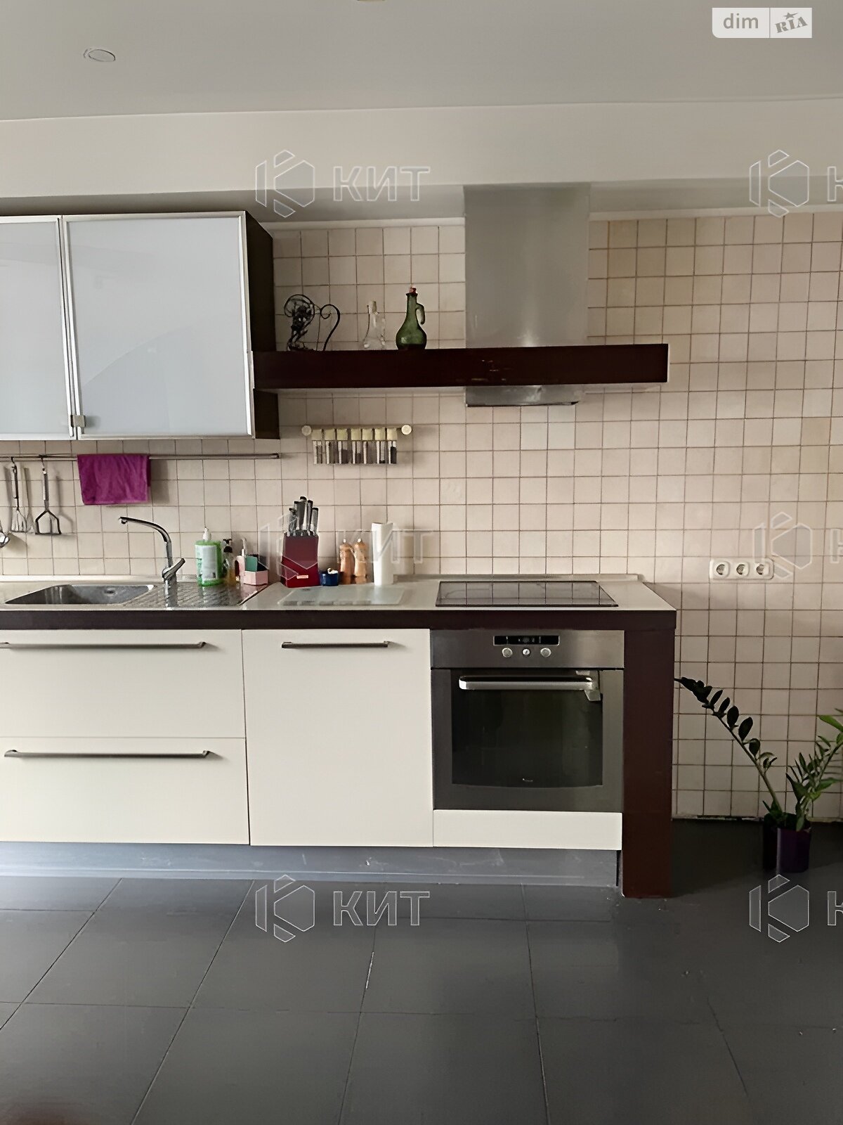 Продаж трикімнатної квартири в Харкові, на просп. Аерокосмічний 43, район Центр фото 1 Продаж трикімнатної квартири в Харкові, на просп. Аерокосмічний 43, район Центр фото 1