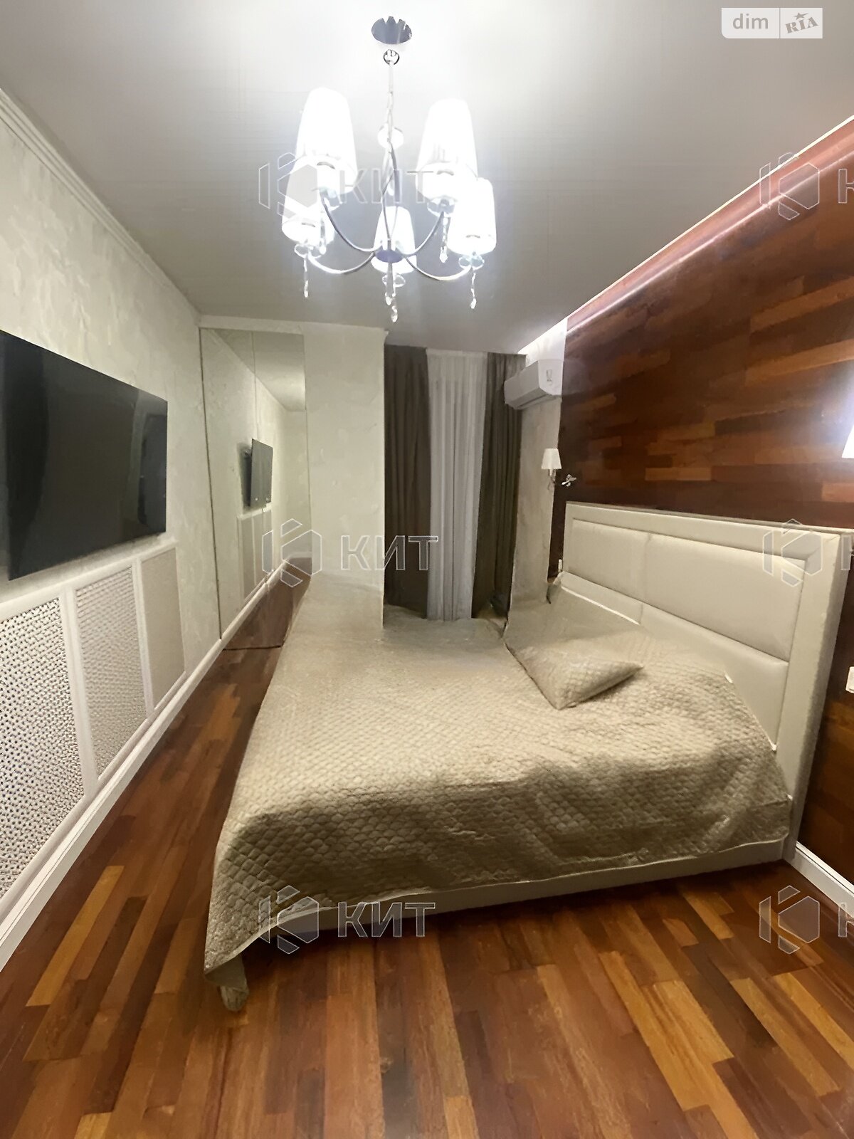 Продаж трикімнатної квартири в Харкові, на просп. Аерокосмічний 41/2, район Центр фото 1 Продаж трикімнатної квартири в Харкові, на просп. Аерокосмічний 41/2, район Центр фото 1