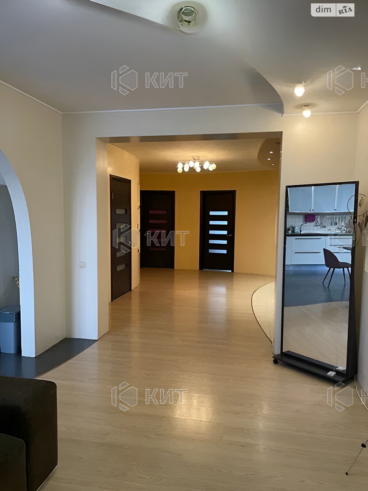 Продаж трикімнатної квартири в Харкові, на просп. Аерокосмічний 43, район Центр фото 1 Продаж трикімнатної квартири в Харкові, на просп. Аерокосмічний 43, район Центр фото 1