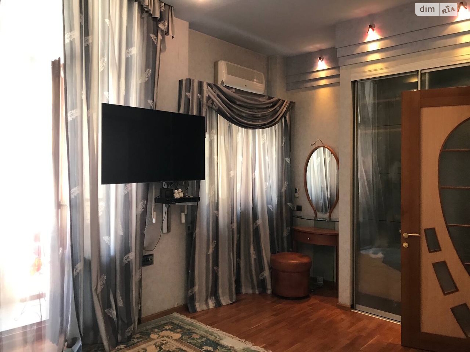 Продаж вісьмикімнатної квартири в Харкові, на вул. Алчевських 6, район Центр фото 1