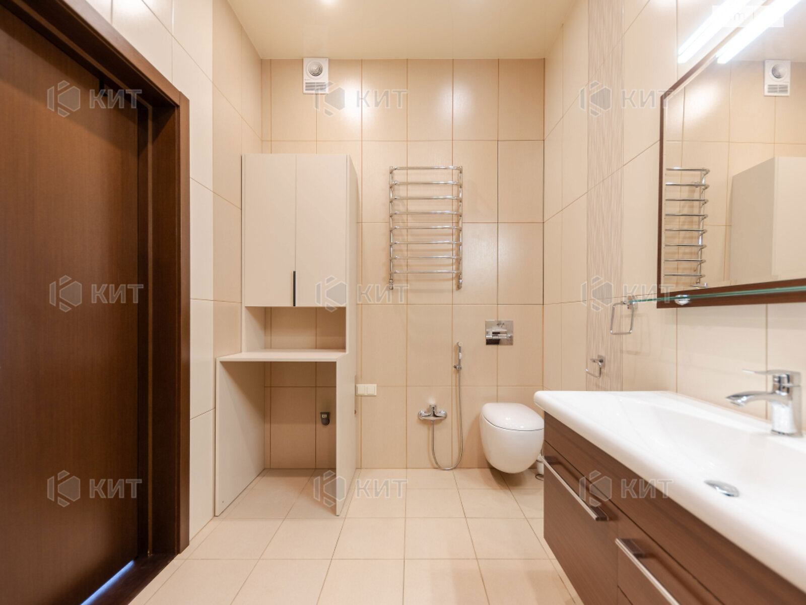 Продажа двухкомнатной квартиры в Харькове, на пер. Банный 1, район Центр фото 1 Продажа двухкомнатной квартиры в Харькове, на пер. Банный 1, район Центр фото 1