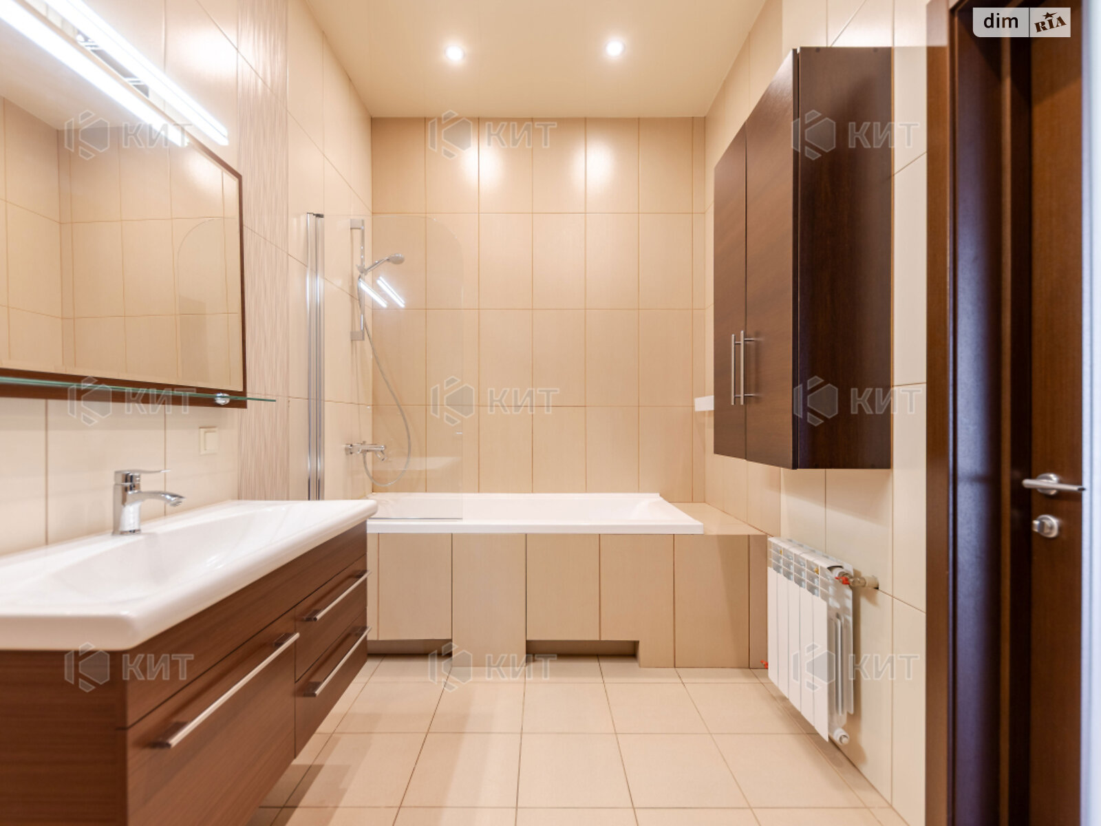 Продажа двухкомнатной квартиры в Харькове, на пер. Банный 1, район Центр фото 1 Продажа двухкомнатной квартиры в Харькове, на пер. Банный 1, район Центр фото 1