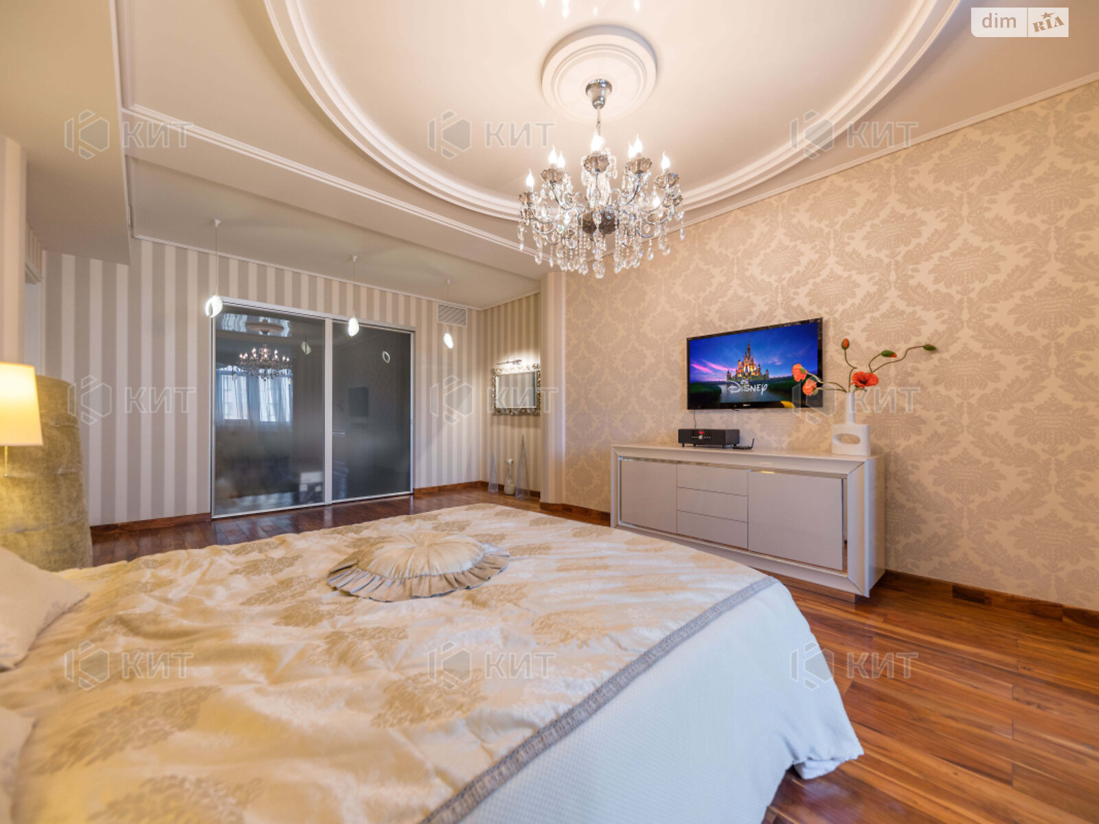 Продажа трехкомнатной квартиры в Харькове, на ул. Чернышевская 31А, район Центр фото 1 Продажа трехкомнатной квартиры в Харькове, на ул. Чернышевская 31А, район Центр фото 1