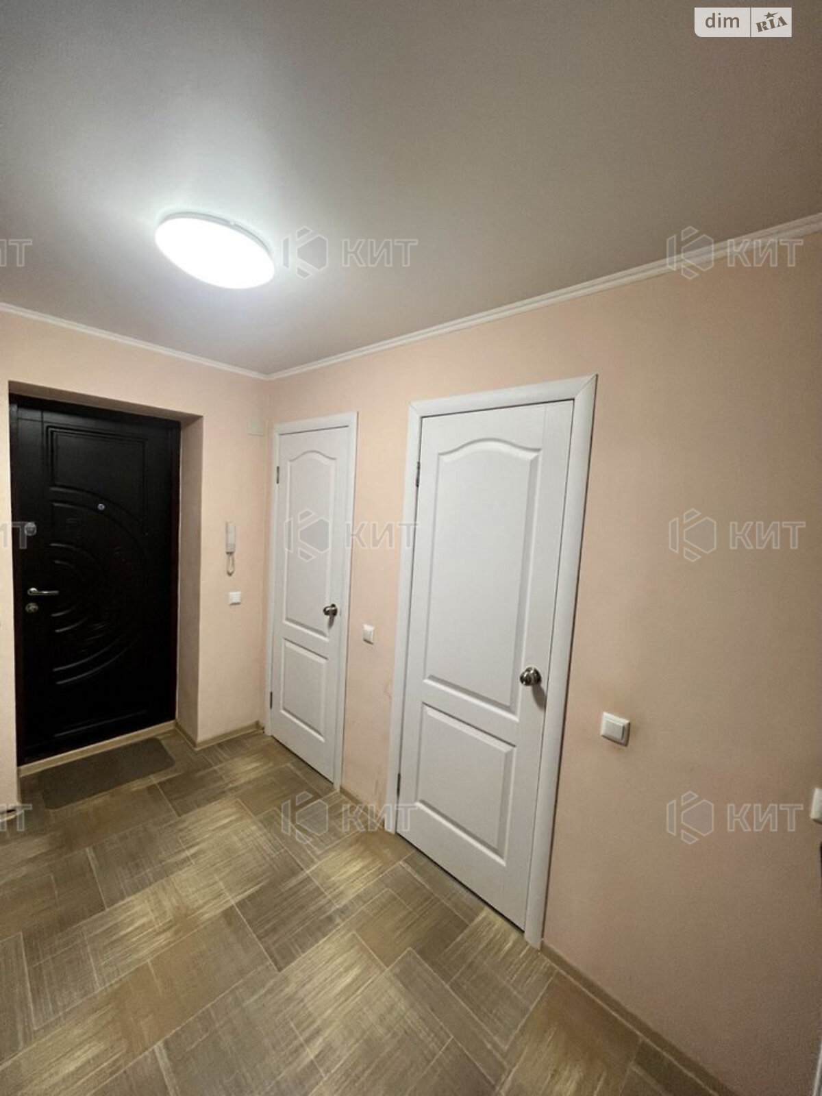Продажа двухкомнатной квартиры в Харькове, на ул. Чугуевская 29, район Левада фото 1 Продажа двухкомнатной квартиры в Харькове, на ул. Чугуевская 29, район Левада фото 1