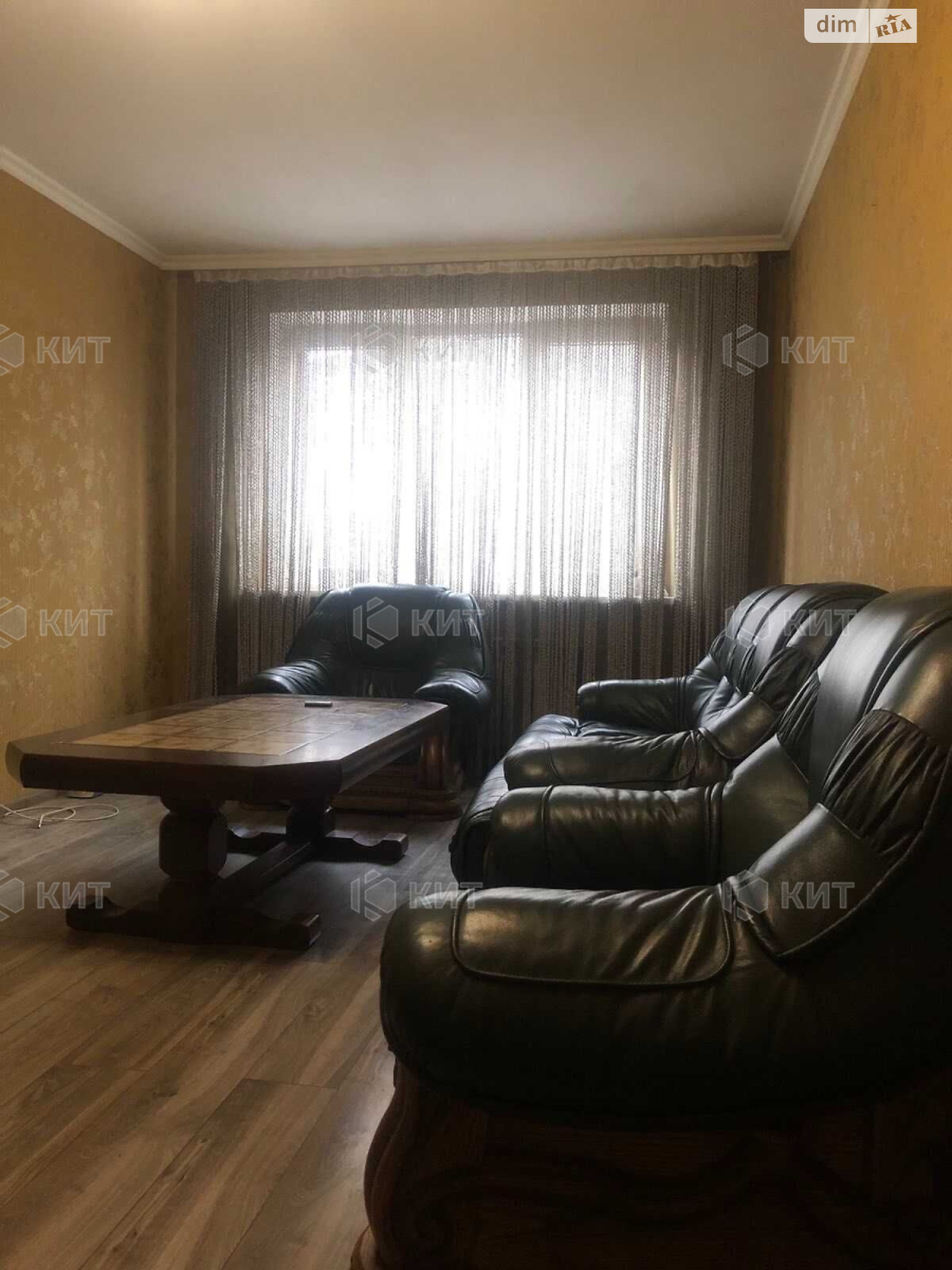 Продаж трикімнатної квартири в Харкові, на вул. Чугуївська 27, район Центр фото 1