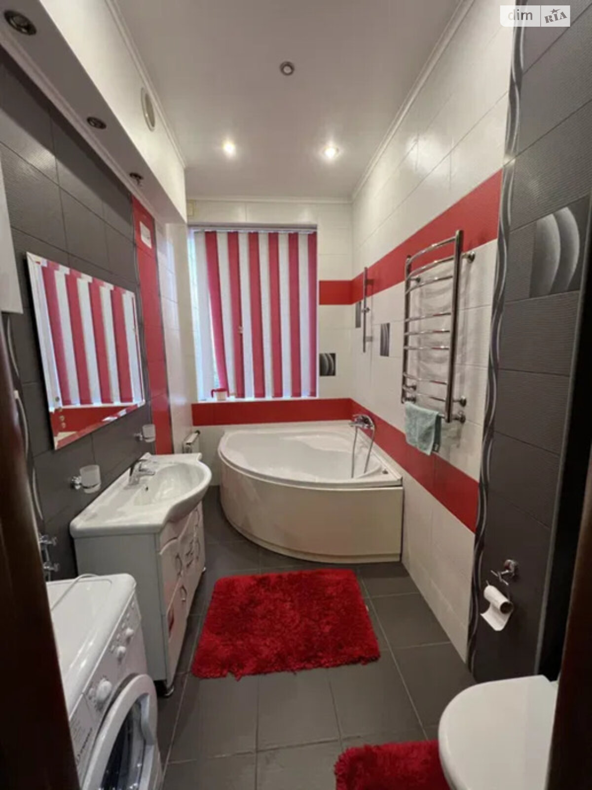 Продажа трехкомнатной квартиры в Харькове, на ул. Дарвина 6, район Центр фото 1