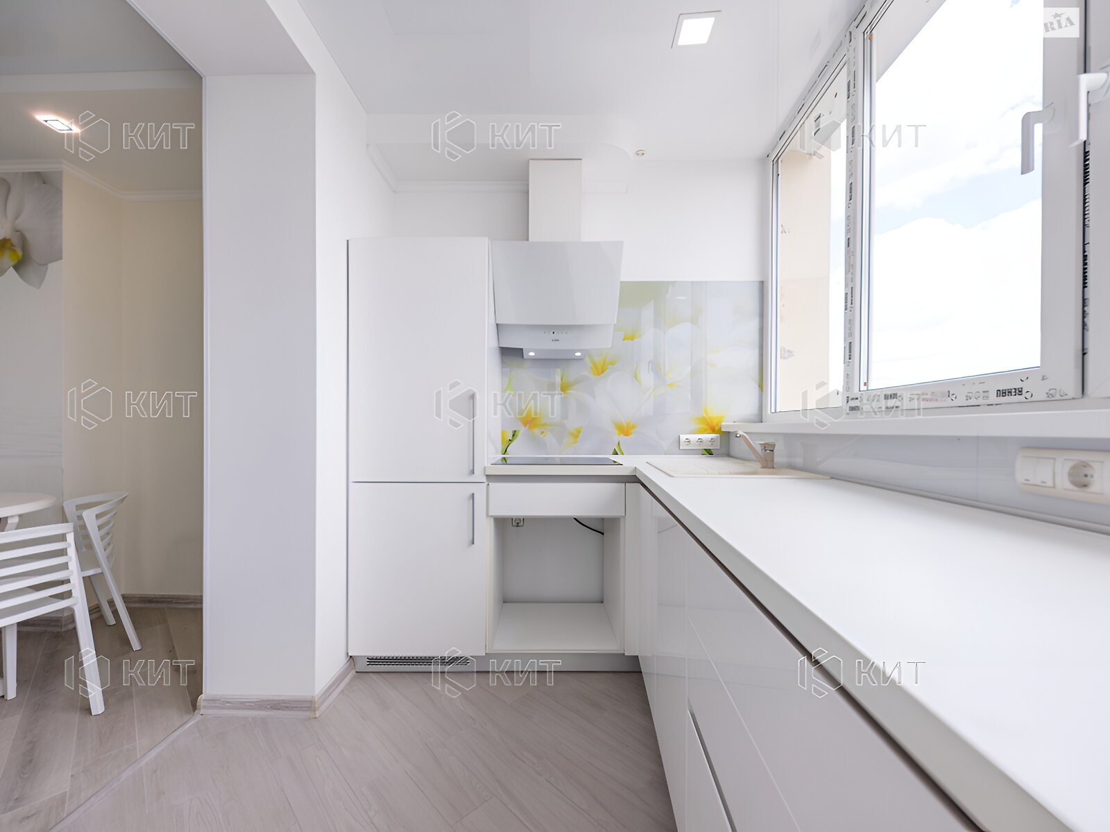 Продаж двокімнатної квартири в Харкові, на вул. Георгія Тарасенка 18Б, район Центр фото 1 Продаж двокімнатної квартири в Харкові, на вул. Георгія Тарасенка 18Б, район Центр фото 1