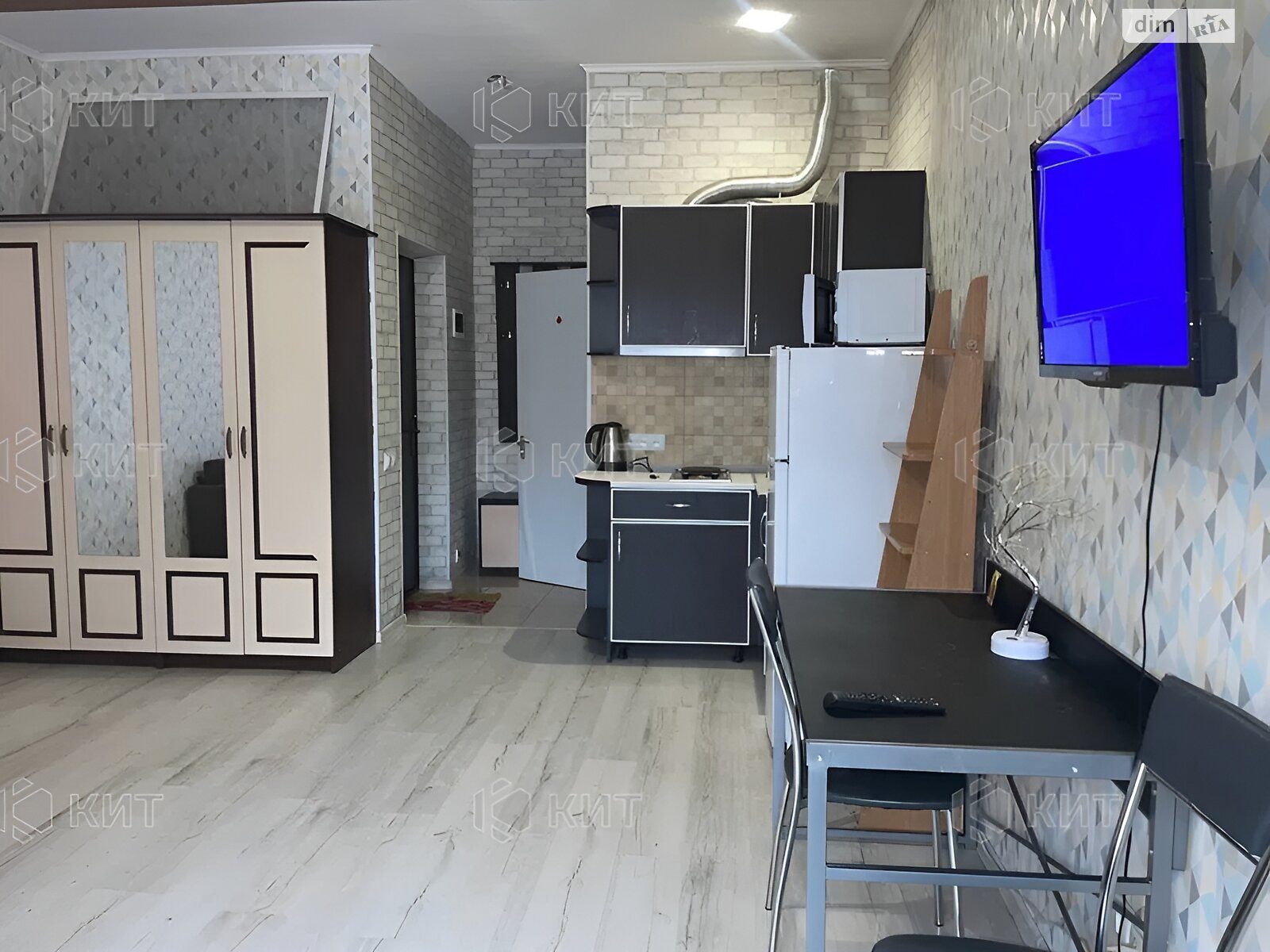 Продажа однокомнатной квартиры в Харькове, на просп. Героев Харькова 118, район Центр фото 1 Продажа однокомнатной квартиры в Харькове, на просп. Героев Харькова 118, район Центр фото 1