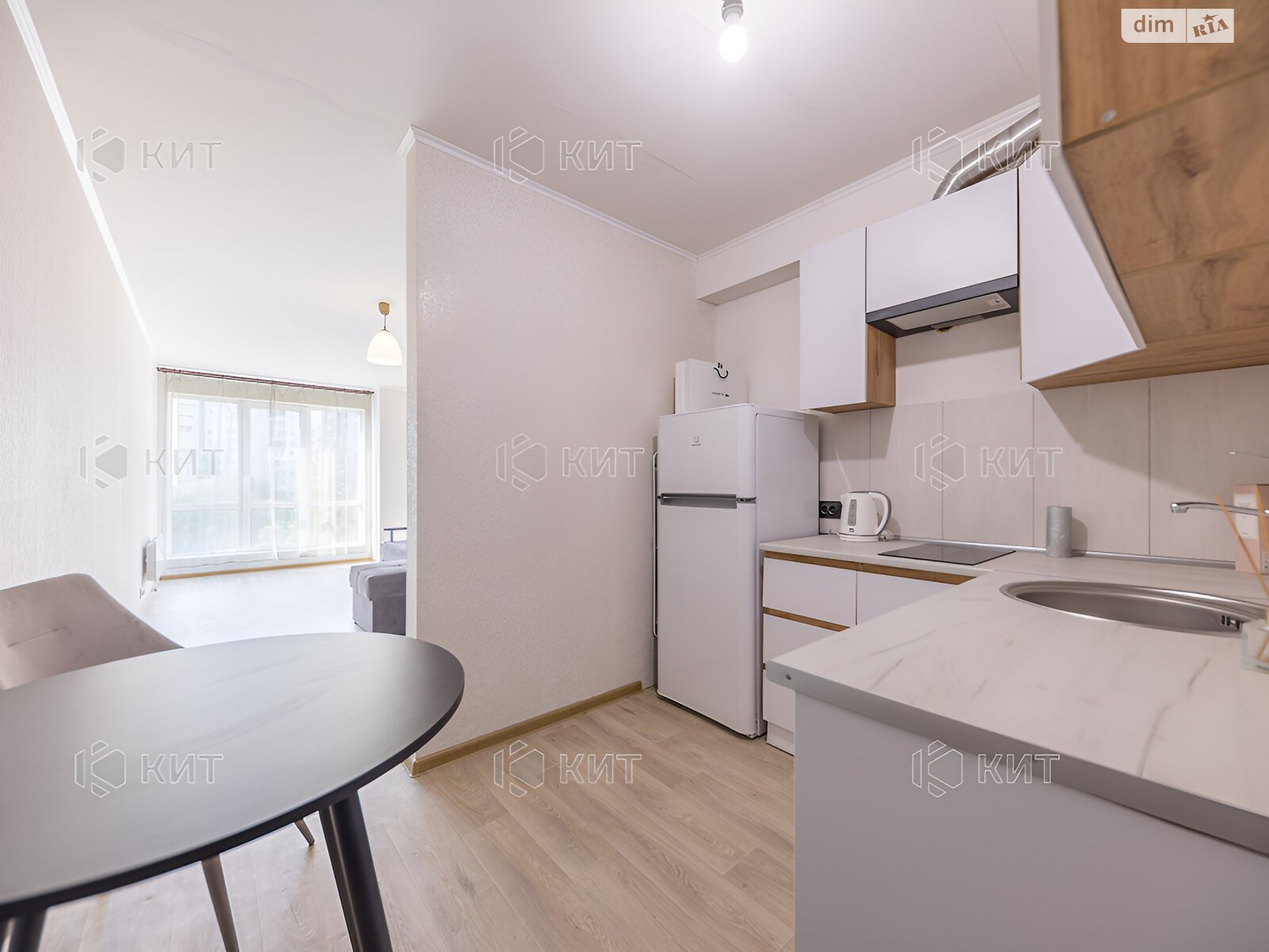 Продажа однокомнатной квартиры в Харькове, на просп. Героев Харькова 118, район Центр фото 1 Продажа однокомнатной квартиры в Харькове, на просп. Героев Харькова 118, район Центр фото 1