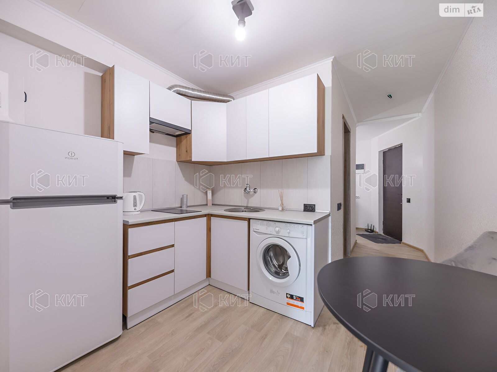 Продажа однокомнатной квартиры в Харькове, на просп. Героев Харькова 118, район Центр фото 1 Продажа однокомнатной квартиры в Харькове, на просп. Героев Харькова 118, район Центр фото 1