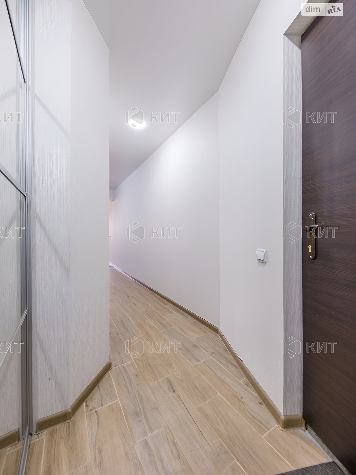 Продажа однокомнатной квартиры в Харькове, на просп. Героев Харькова 118, район Центр фото 1 Продажа однокомнатной квартиры в Харькове, на просп. Героев Харькова 118, район Центр фото 1