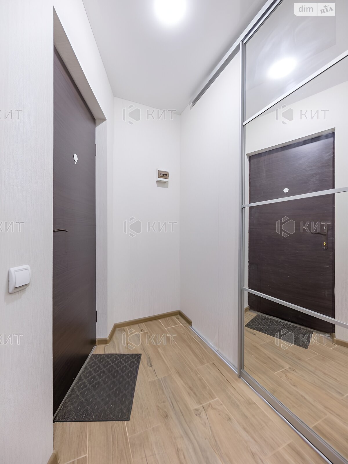 Продажа однокомнатной квартиры в Харькове, на просп. Героев Харькова 118, район Центр фото 1 Продажа однокомнатной квартиры в Харькове, на просп. Героев Харькова 118, район Центр фото 1