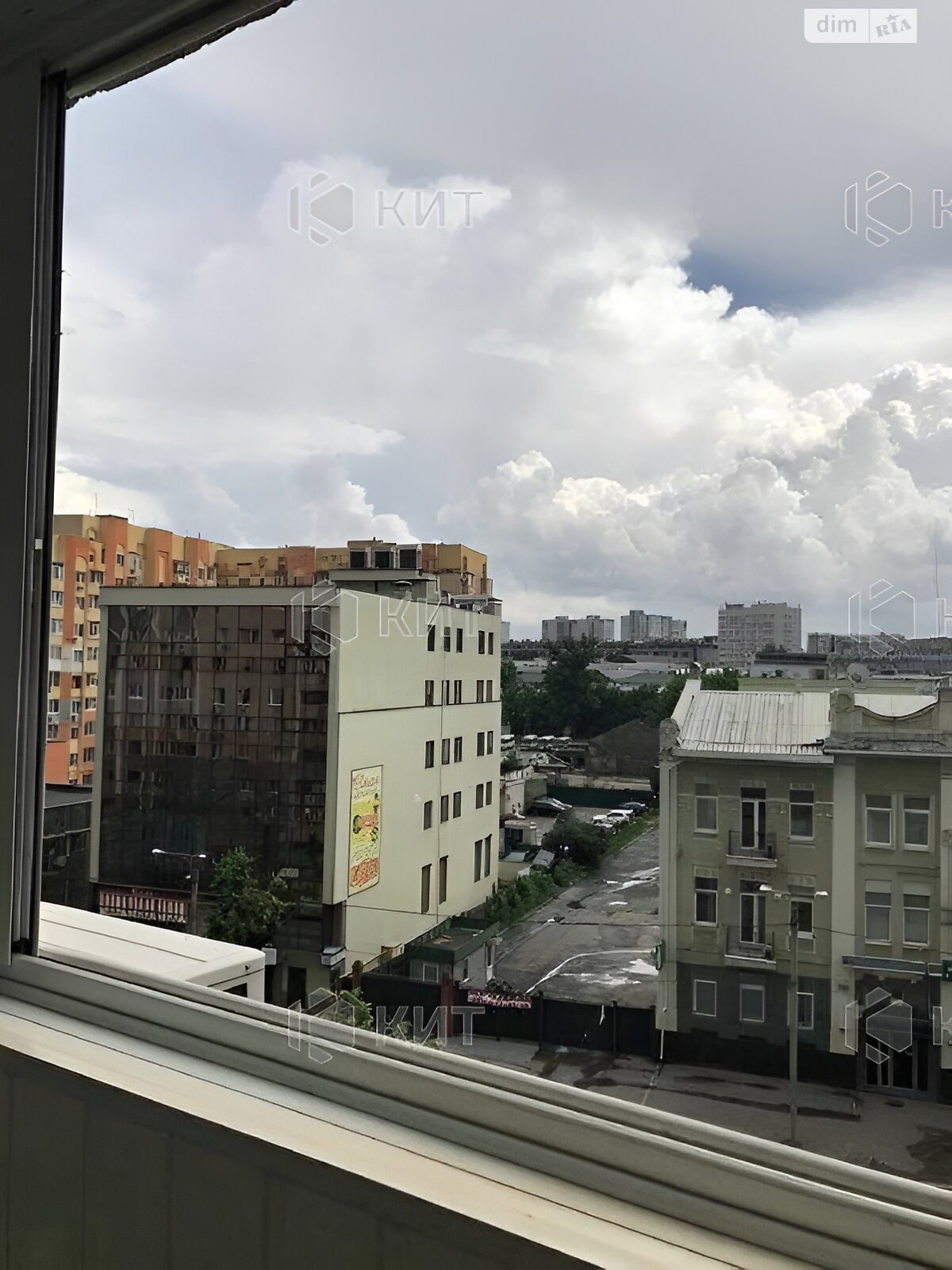 Продаж трикімнатної квартири в Харкові, на просп. Героїв Харкова 89, район Центр фото 1 Продаж трикімнатної квартири в Харкові, на просп. Героїв Харкова 89, район Центр фото 1