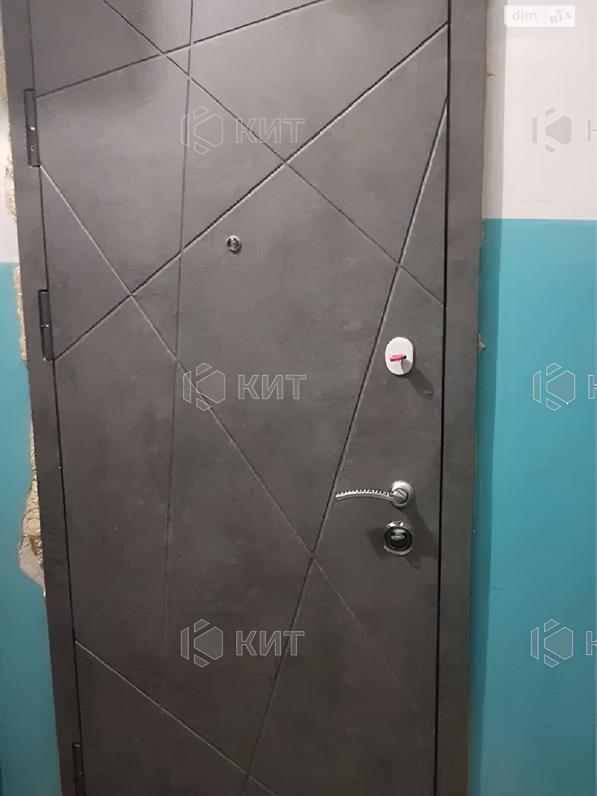 Продаж трикімнатної квартири в Харкові, на просп. Героїв Харкова 38, район Центр фото 1 Продаж трикімнатної квартири в Харкові, на просп. Героїв Харкова 38, район Центр фото 1