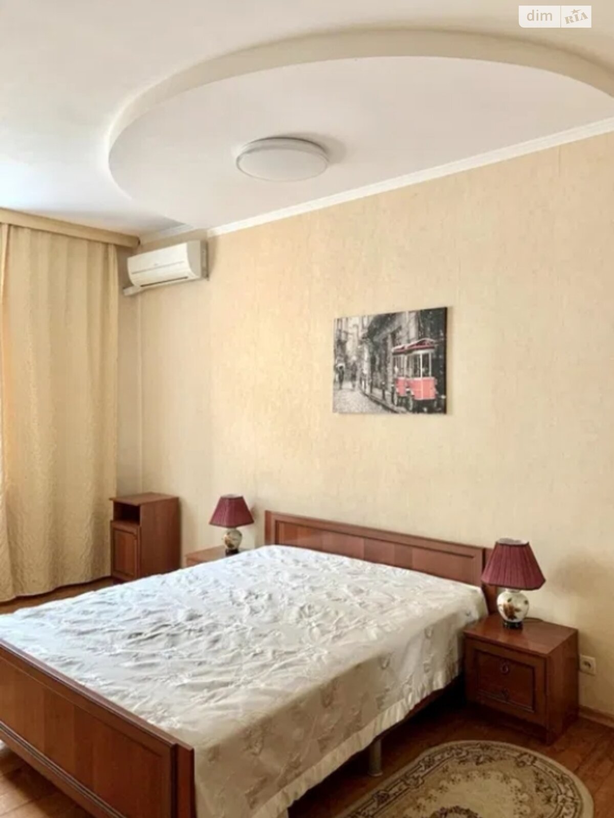 Продажа двухкомнатной квартиры в Харькове, на просп. Героев Харькова 3, район Центр фото 1 Продажа двухкомнатной квартиры в Харькове, на просп. Героев Харькова 3, район Центр фото 1