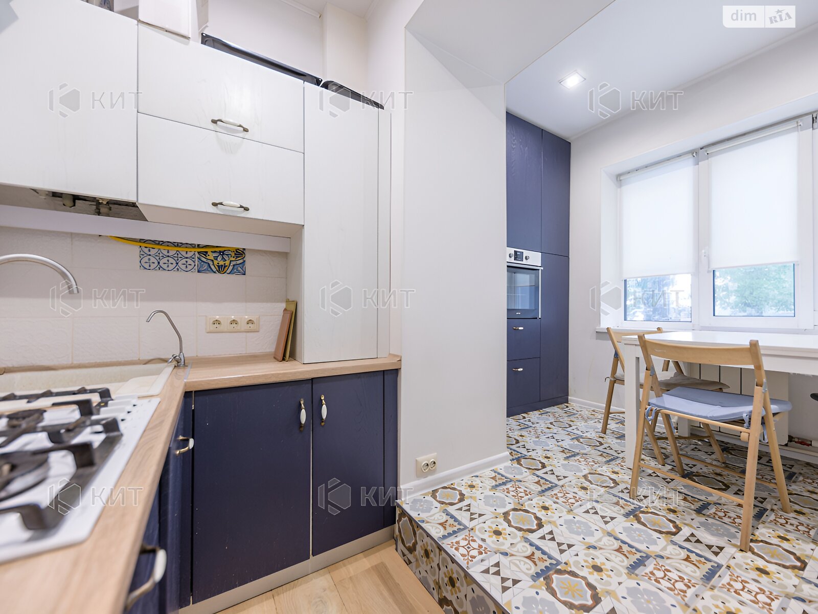 Продажа трехкомнатной квартиры в Харькове, на ул. Каразина 7/9, район Центр фото 1 Продажа трехкомнатной квартиры в Харькове, на ул. Каразина 7/9, район Центр фото 1