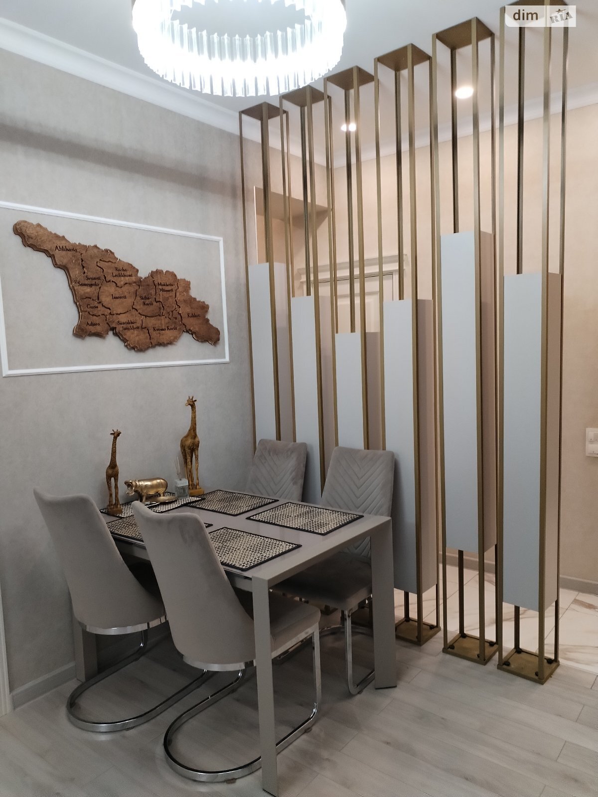 Продаж трикімнатної квартири в Харкові, на майд. Конституції 20, район Центр фото 1 Продаж трикімнатної квартири в Харкові, на майд. Конституції 20, район Центр фото 1
