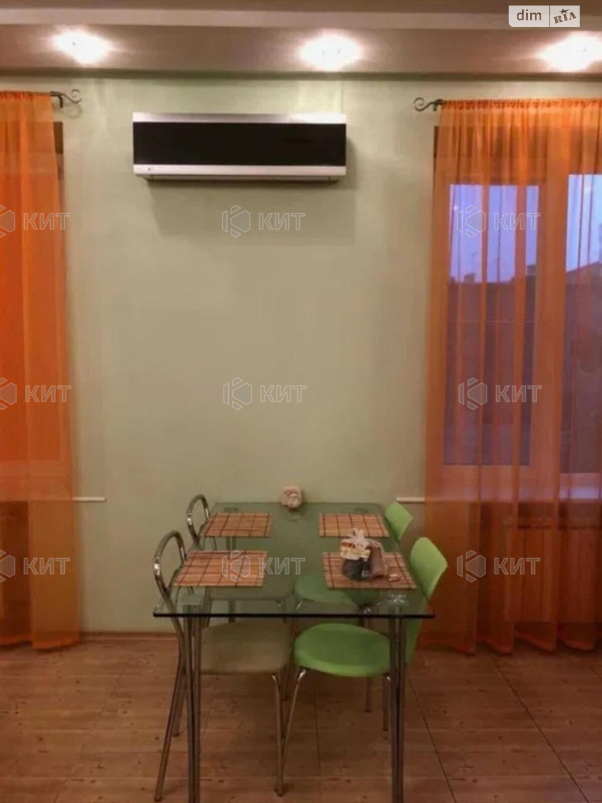 Продаж трикімнатної квартири в Харкові, на вул. Кооперативна 5, район Центр фото 1 Продаж трикімнатної квартири в Харкові, на вул. Кооперативна 5, район Центр фото 1