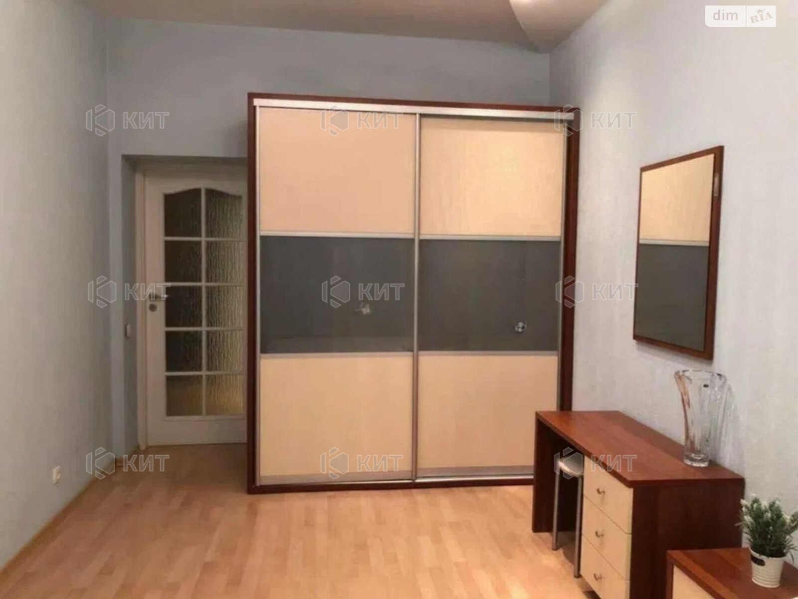 Продаж трикімнатної квартири в Харкові, на вул. Кооперативна 5, район Центр фото 1 Продаж трикімнатної квартири в Харкові, на вул. Кооперативна 5, район Центр фото 1