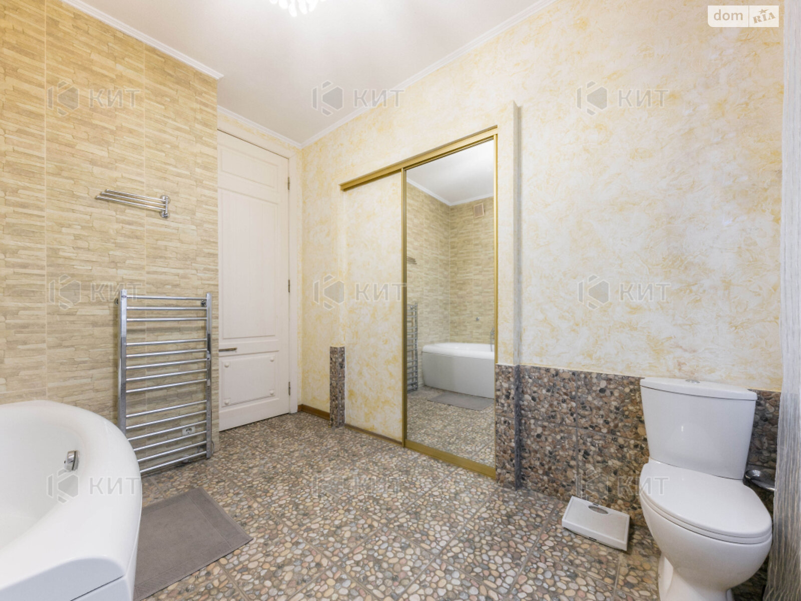 Продаж трикімнатної квартири в Харкові, на вул. Культури 3, район Центр фото 1 Продаж трикімнатної квартири в Харкові, на вул. Культури 3, район Центр фото 1