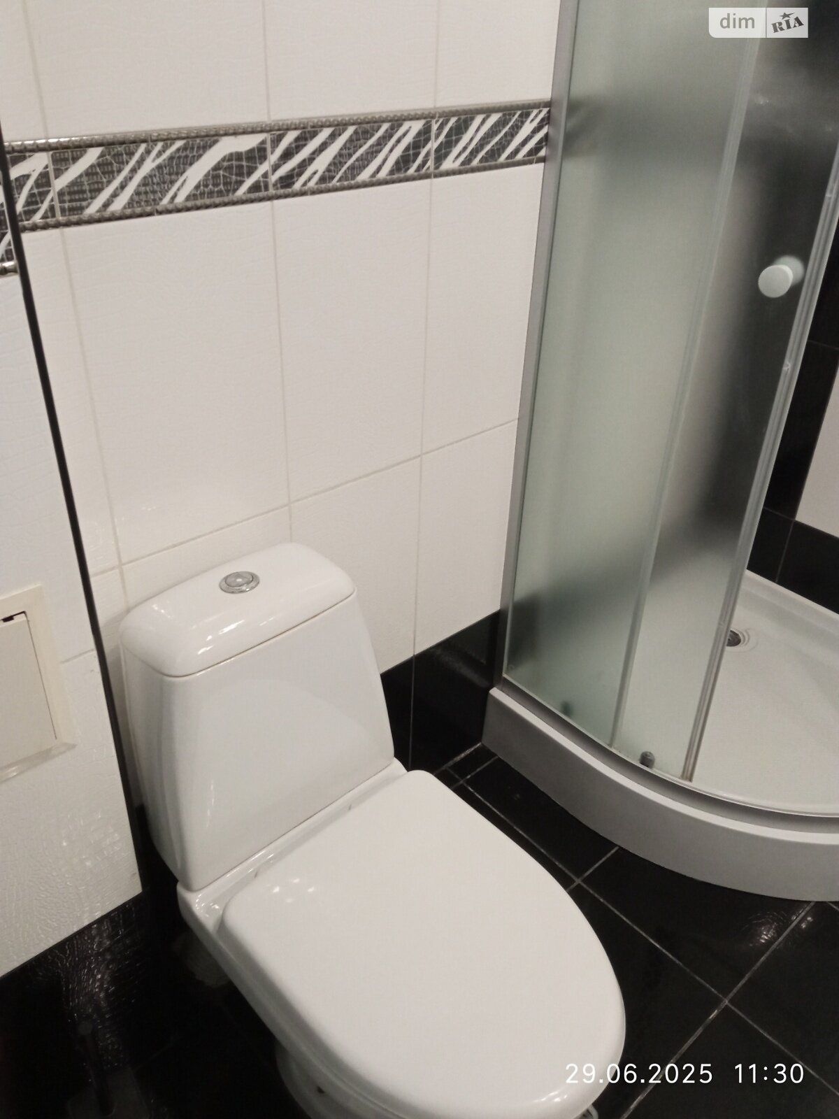 Продаж однокімнатної квартири в Харкові, на просп. Науки 12, район Центр фото 1 Продаж однокімнатної квартири в Харкові, на просп. Науки 12, район Центр фото 1