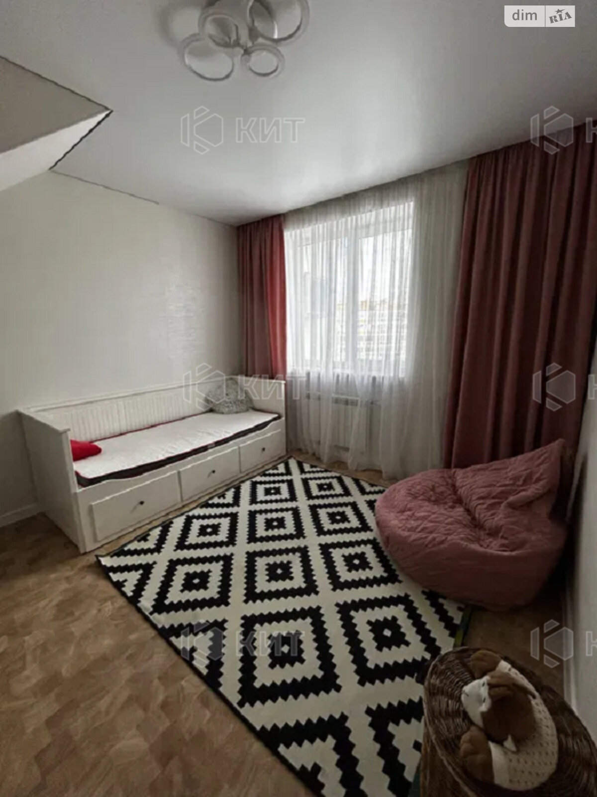 Продаж чотирикімнатної квартири в Харкові, на пров. Лосівський 4, район Центр фото 1 Продаж чотирикімнатної квартири в Харкові, на пров. Лосівський 4, район Центр фото 1