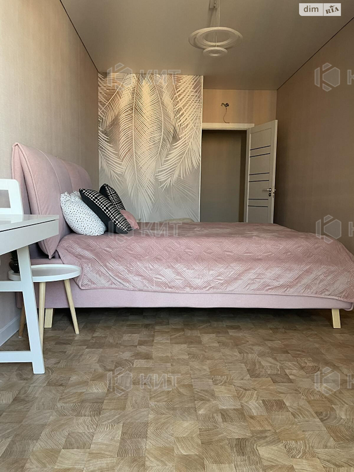 Продаж чотирикімнатної квартири в Харкові, на пров. Лосівський 4, район Центр фото 1 Продаж чотирикімнатної квартири в Харкові, на пров. Лосівський 4, район Центр фото 1