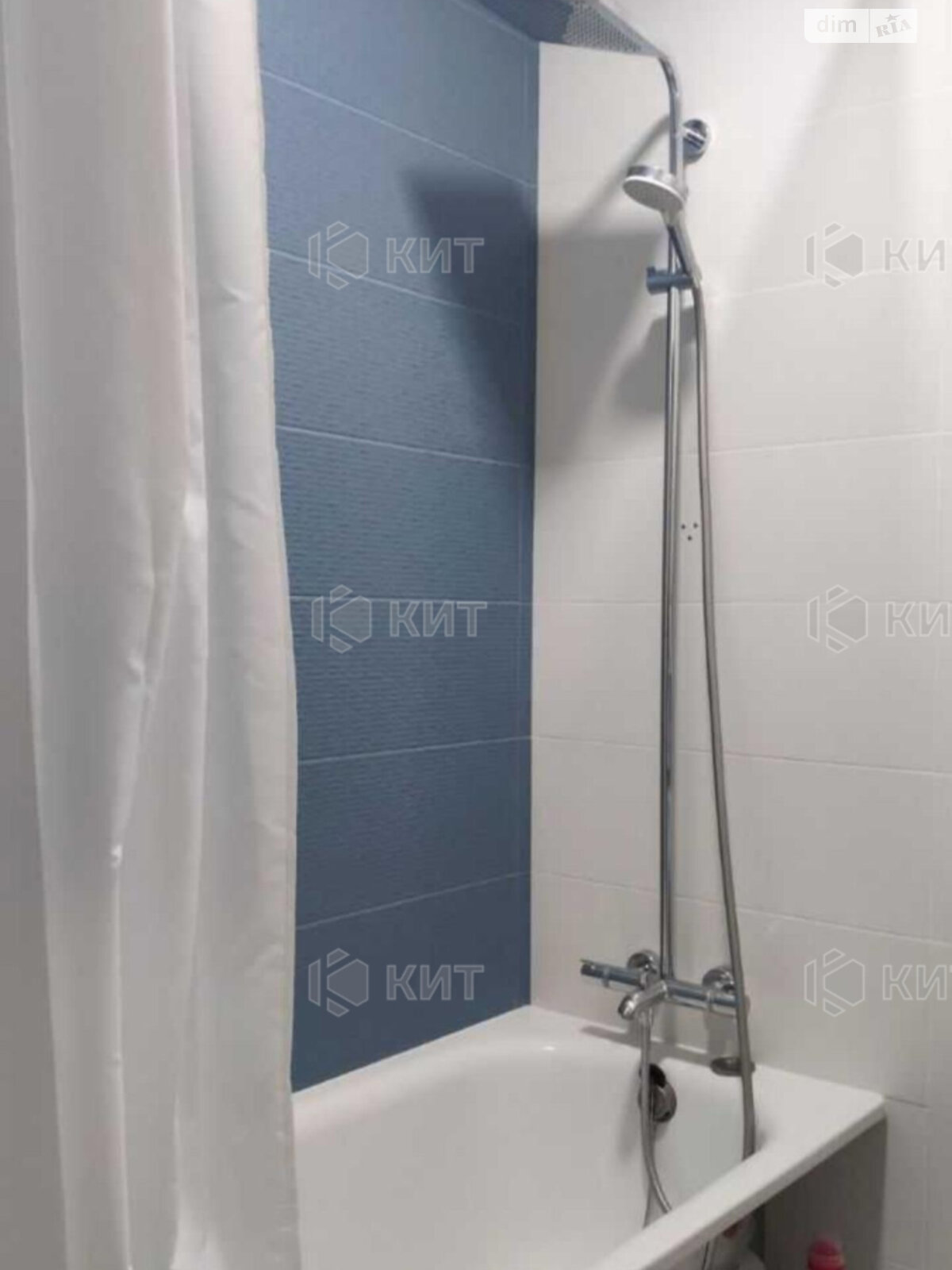 Продажа двухкомнатной квартиры в Харькове, на майд. Павловский 5, район Центр фото 1 Продажа двухкомнатной квартиры в Харькове, на майд. Павловский 5, район Центр фото 1