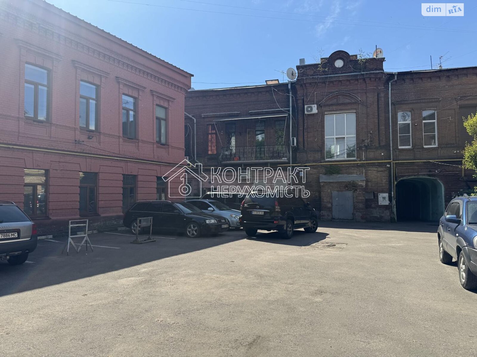 Продажа трехкомнатной квартиры в Харькове, на ул. Полтавский Шлях, район Центр фото 1 Продажа трехкомнатной квартиры в Харькове, на ул. Полтавский Шлях, район Центр фото 1