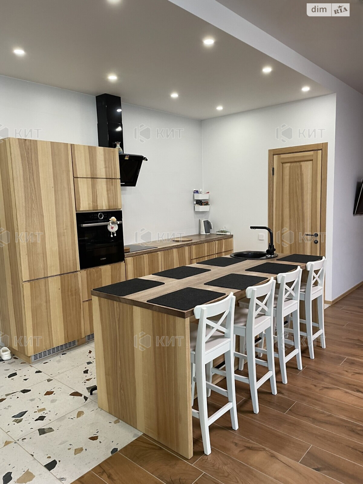 Продажа четырехкомнатной квартиры в Харькове, на ул. Потебни 6, район Центр фото 1 Продажа четырехкомнатной квартиры в Харькове, на ул. Потебни 6, район Центр фото 1