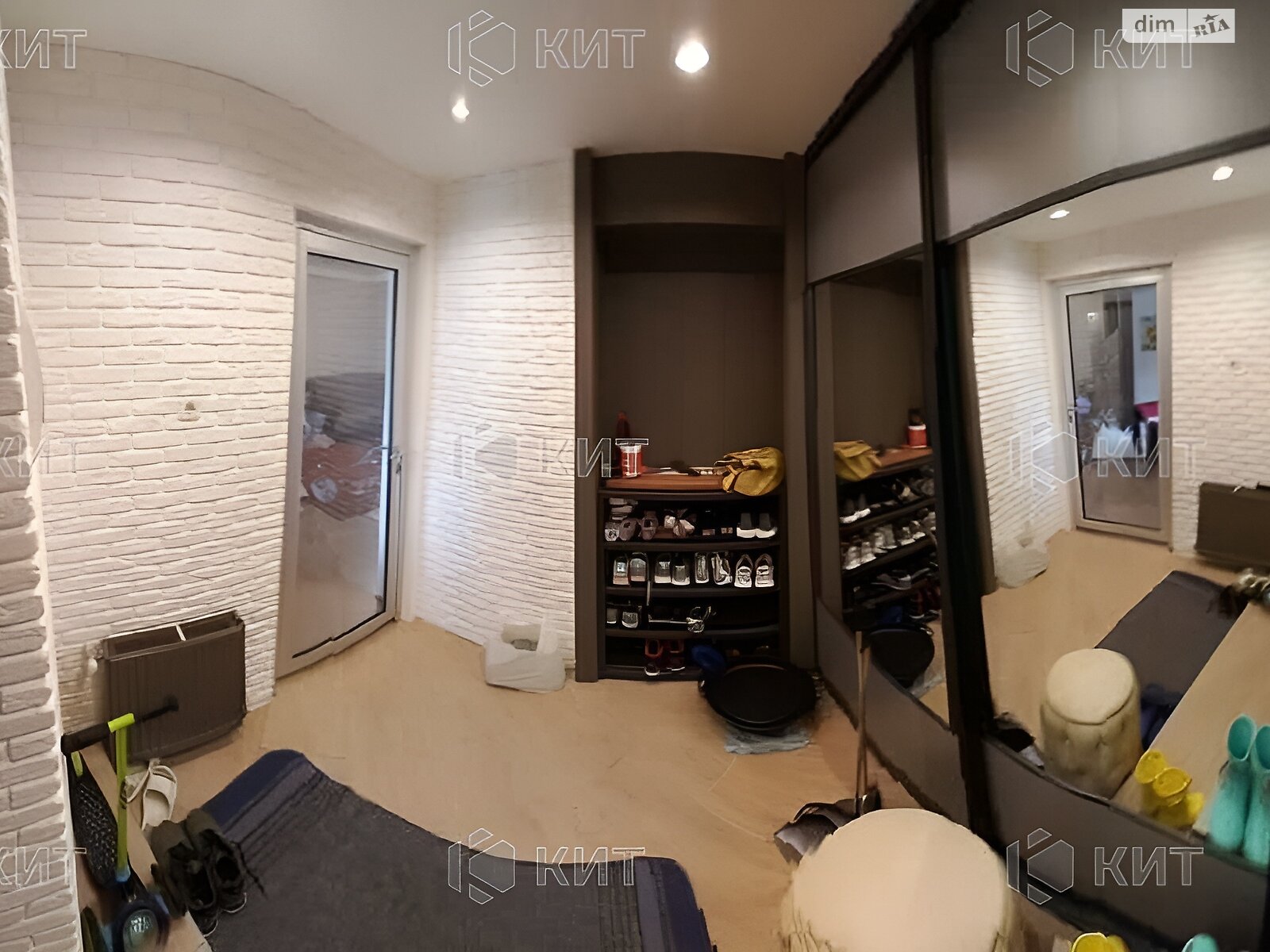 Продажа трехкомнатной квартиры в Харькове, на ул. Руставели 35, район Центр фото 1 Продажа трехкомнатной квартиры в Харькове, на ул. Руставели 35, район Центр фото 1