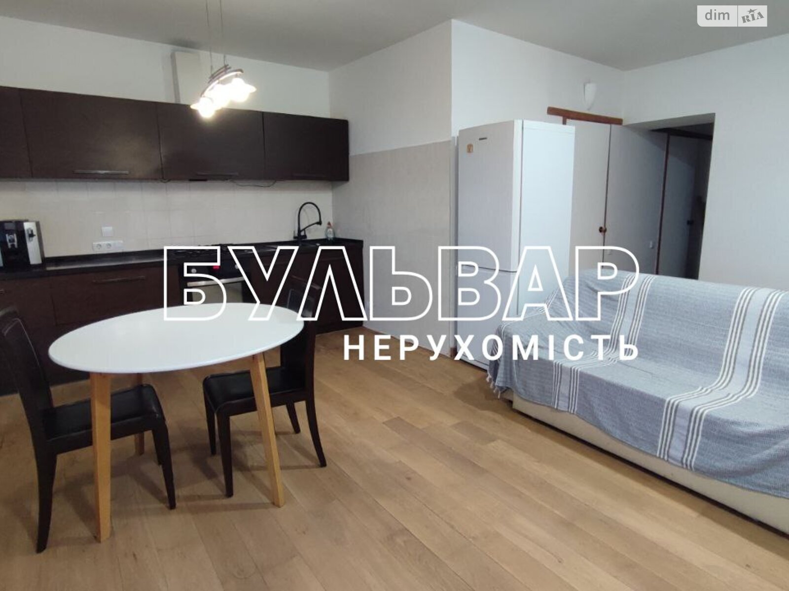 Продаж чотирикімнатної квартири в Харкові, на вул. Садова, район Центр фото 1