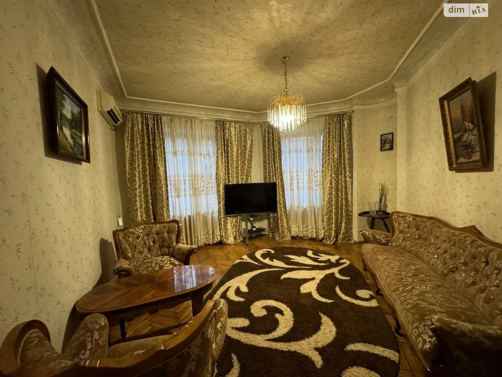 Продажа четырехкомнатной квартиры в Харькове, на ул. Садовая 15, район Центр фото 1 Продажа четырехкомнатной квартиры в Харькове, на ул. Садовая 15, район Центр фото 1