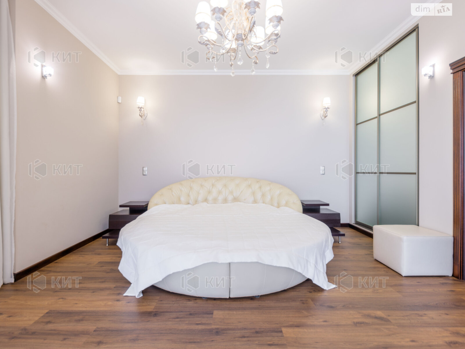 Продажа трехкомнатной квартиры в Харькове, на ул. Тринклера 9, район Центр фото 1 Продажа трехкомнатной квартиры в Харькове, на ул. Тринклера 9, район Центр фото 1