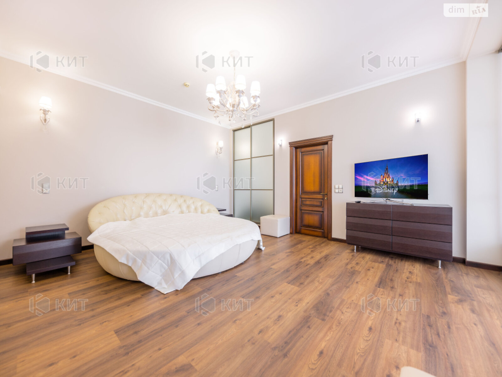 Продажа трехкомнатной квартиры в Харькове, на ул. Тринклера 9, район Центр фото 1 Продажа трехкомнатной квартиры в Харькове, на ул. Тринклера 9, район Центр фото 1