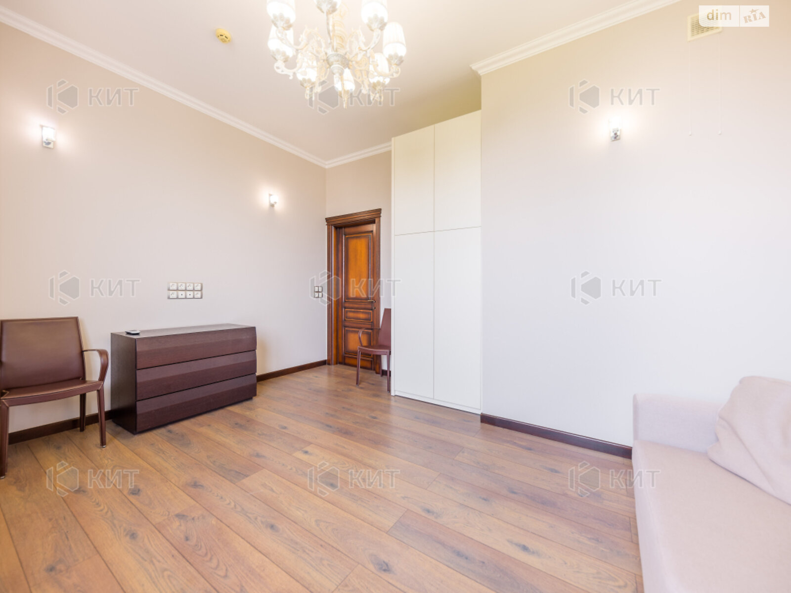 Продажа трехкомнатной квартиры в Харькове, на ул. Тринклера 9, район Центр фото 1 Продажа трехкомнатной квартиры в Харькове, на ул. Тринклера 9, район Центр фото 1