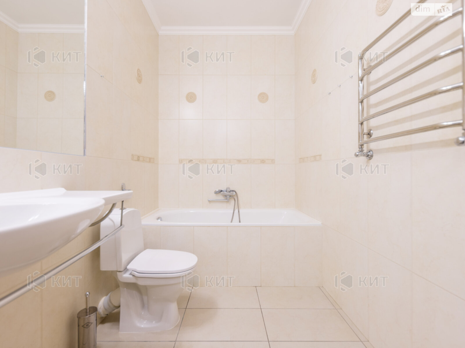 Продажа трехкомнатной квартиры в Харькове, на ул. Тринклера 9, район Центр фото 1 Продажа трехкомнатной квартиры в Харькове, на ул. Тринклера 9, район Центр фото 1