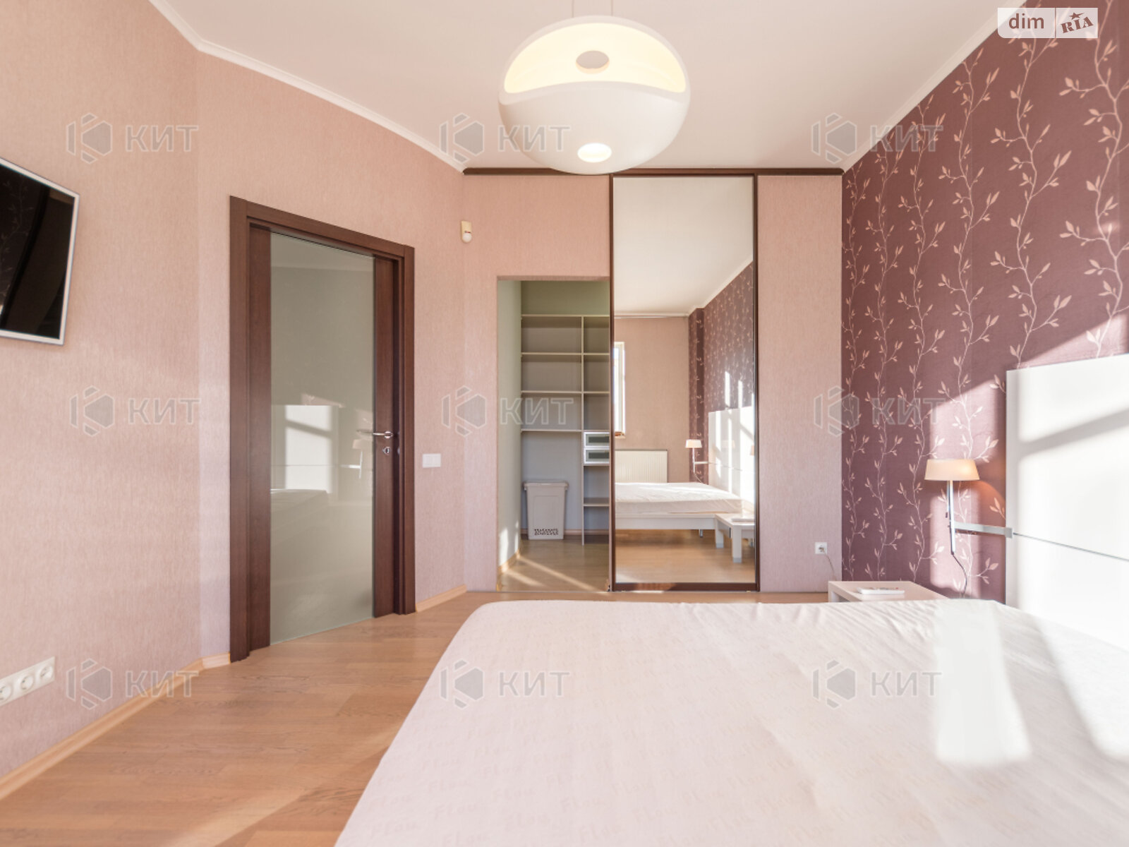 Продажа трехкомнатной квартиры в Харькове, на ул. Ярослава Мудрого 30А, район Центр фото 1 Продажа трехкомнатной квартиры в Харькове, на ул. Ярослава Мудрого 30А, район Центр фото 1