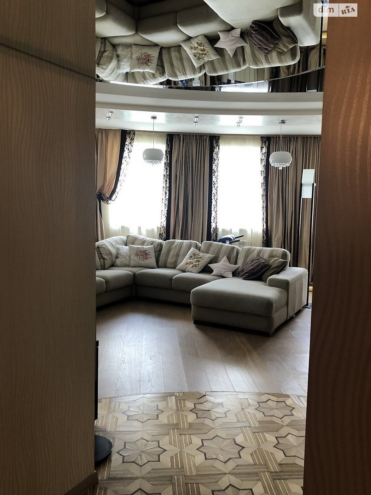 Продажа трехкомнатной квартиры в Харькове, на ул. Залесская 5, район Центр фото 1 Продажа трехкомнатной квартиры в Харькове, на ул. Залесская 5, район Центр фото 1