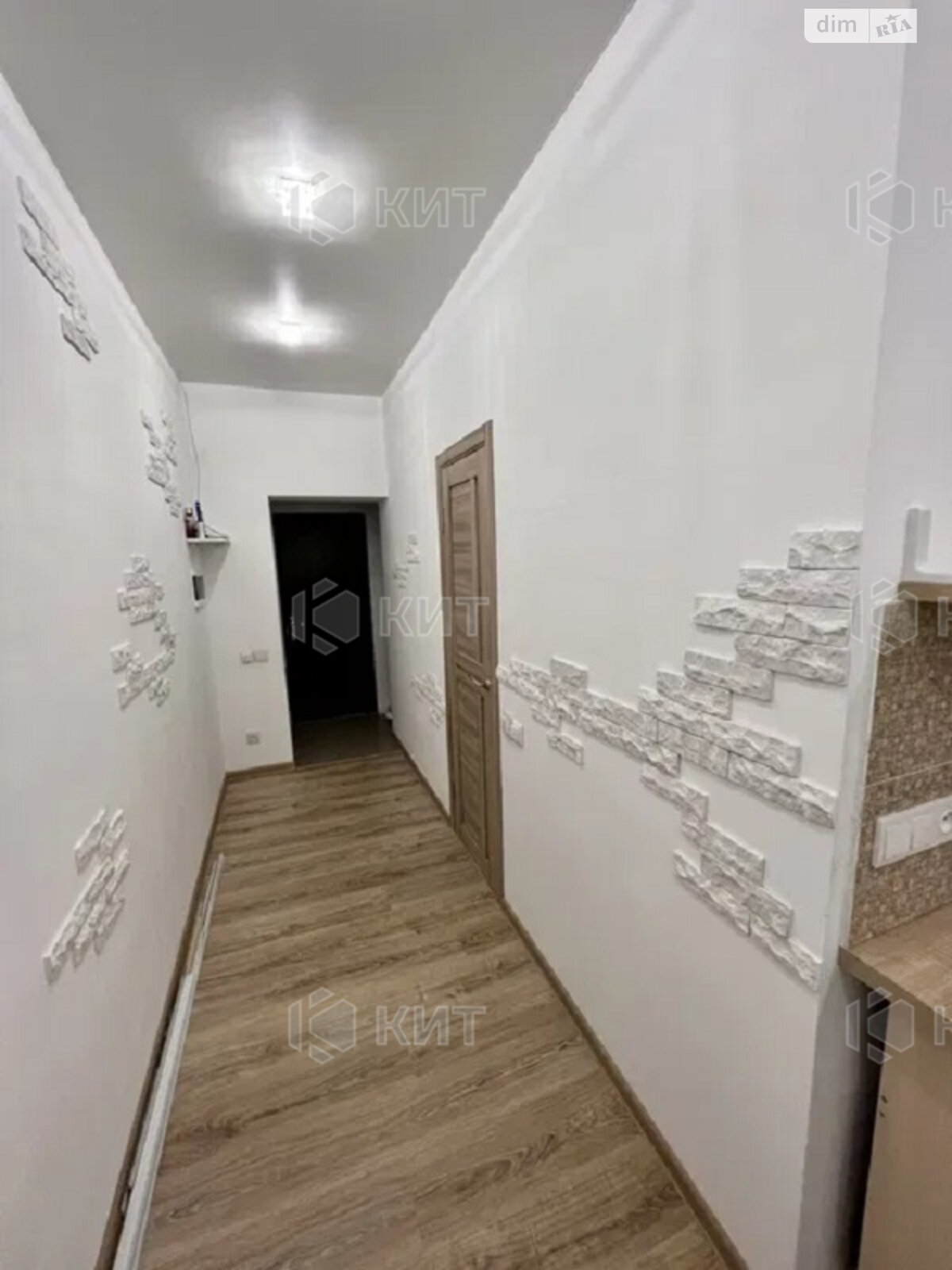 Продаж однокімнатної квартири в Харкові, на просп. Героїв Харкова 118, район Центр фото 1
