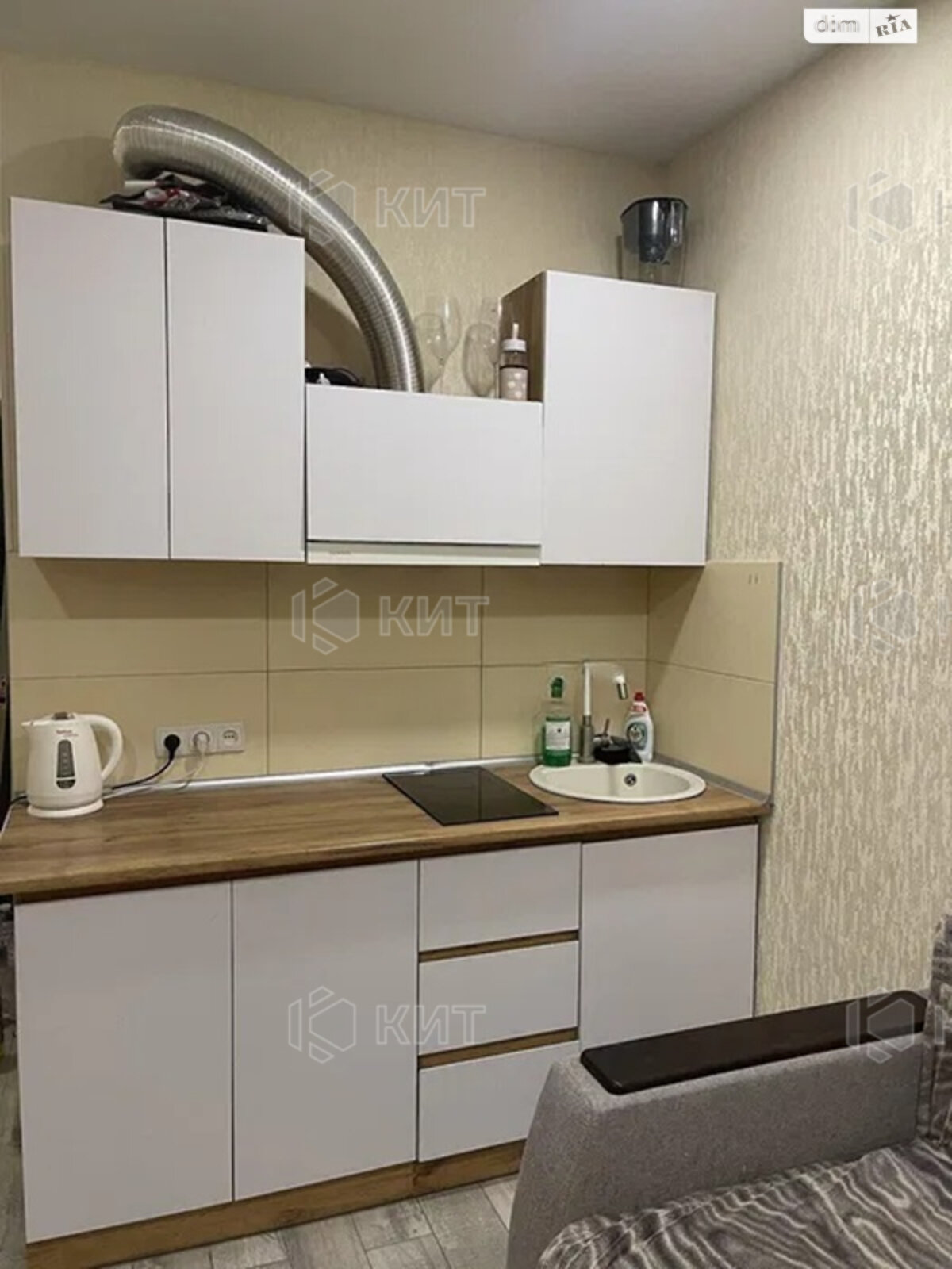 Продажа однокомнатной квартиры в Харькове, на Ахиезеров Халтурина 6, район Центр фото 1 Продажа однокомнатной квартиры в Харькове, на Ахиезеров Халтурина 6, район Центр фото 1