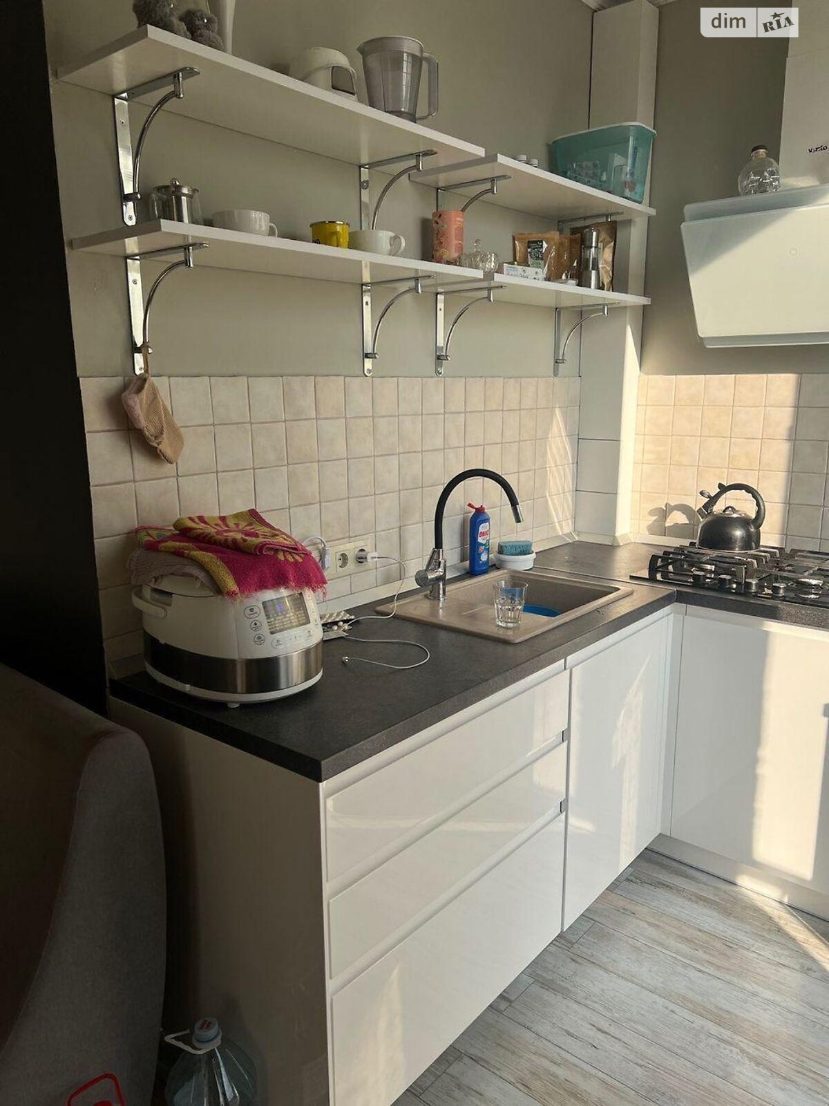 Продаж двокімнатної квартири в Харкові, на вул. Кооперативна, район Університетська Гірка фото 1 Продаж двокімнатної квартири в Харкові, на вул. Кооперативна, район Університетська Гірка фото 1