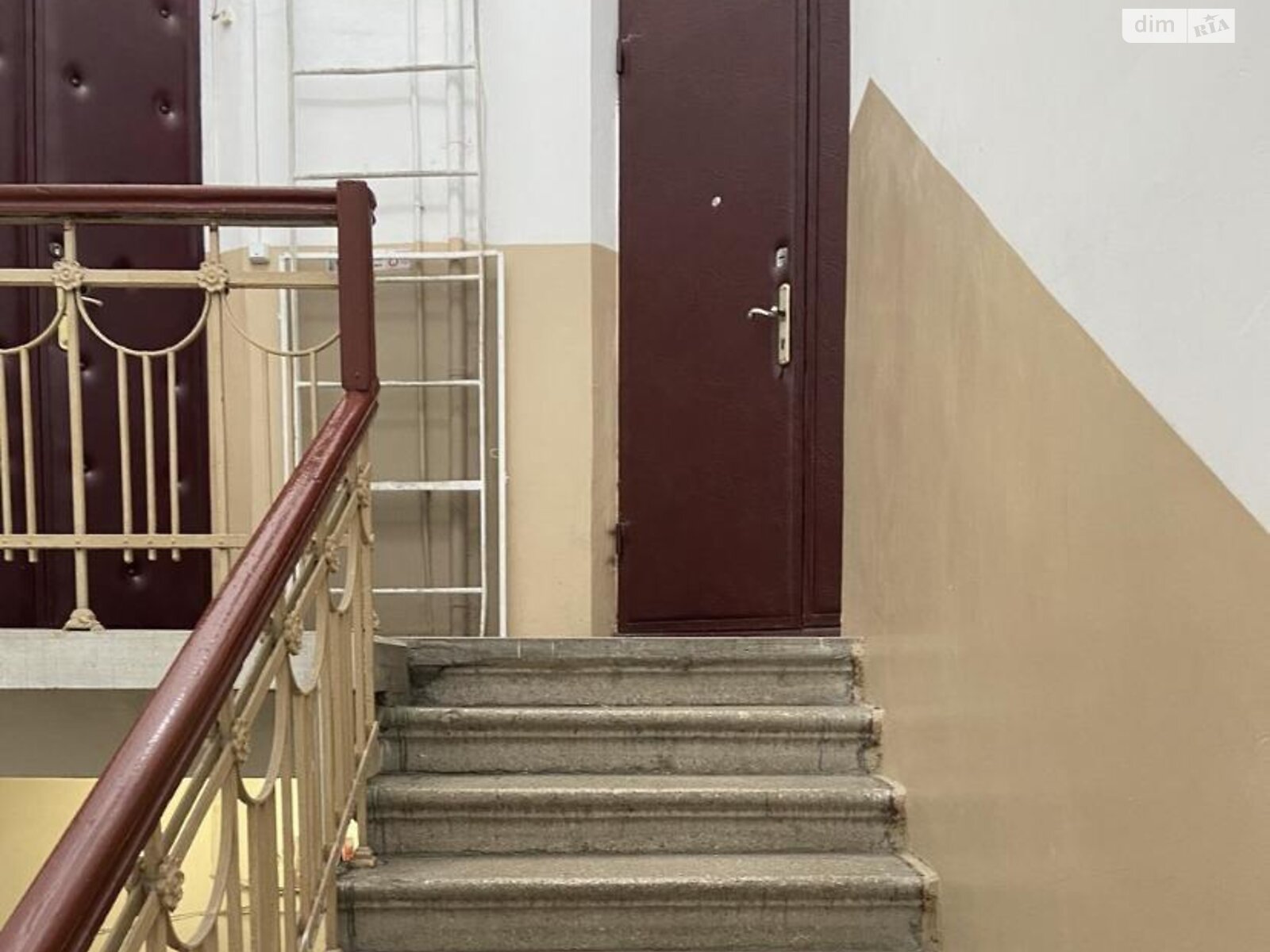 Продаж чотирикімнатної квартири в Харкові, на пров. Короленка 19, район Університетська Гірка фото 1 Продаж чотирикімнатної квартири в Харкові, на пров. Короленка 19, район Університетська Гірка фото 1