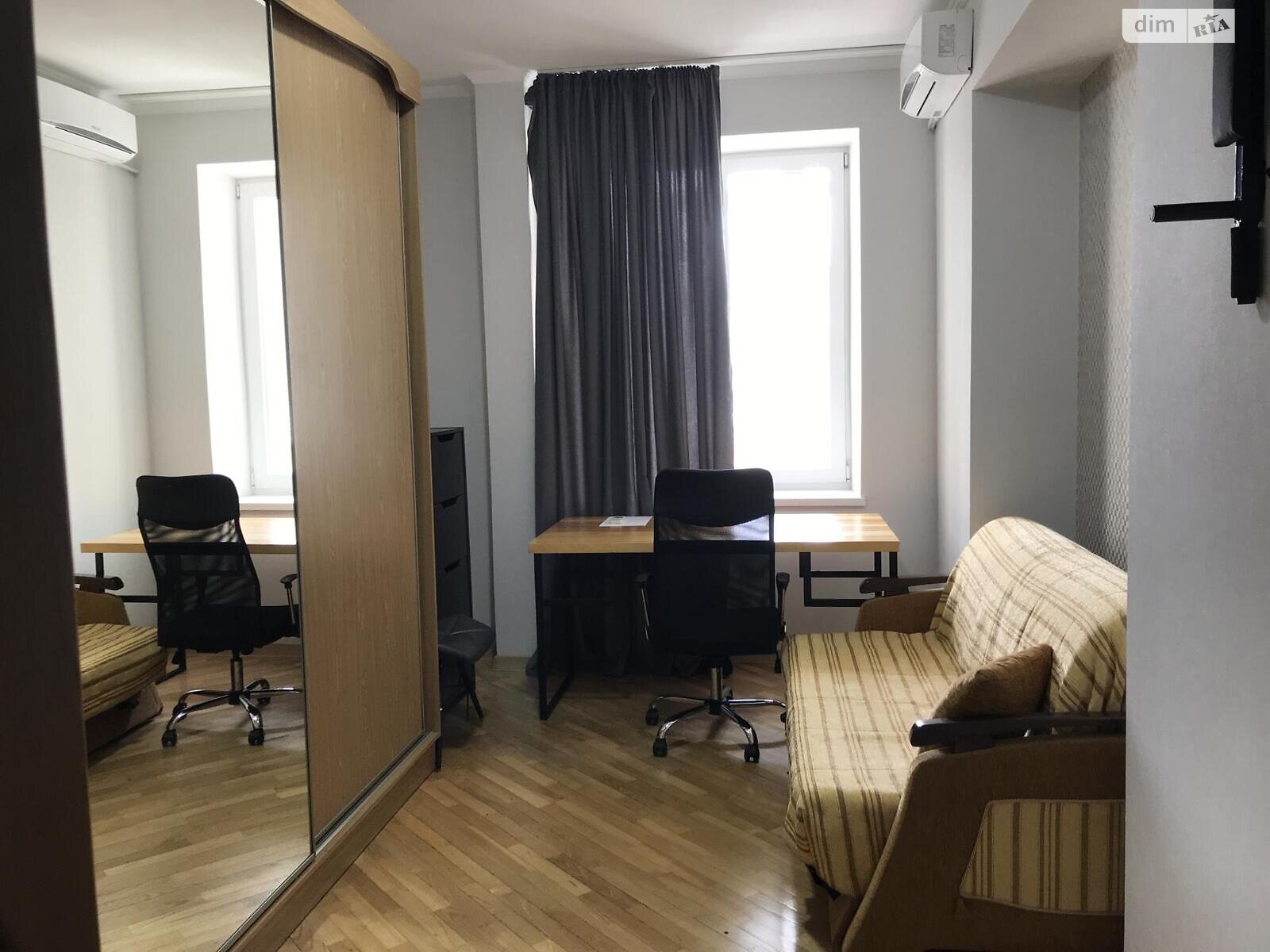 Продажа четырехкомнатной квартиры в Харькове, на пер. Лопатинский 2, район Университетская Горка фото 1 Продажа четырехкомнатной квартиры в Харькове, на пер. Лопатинский 2, район Университетская Горка фото 1