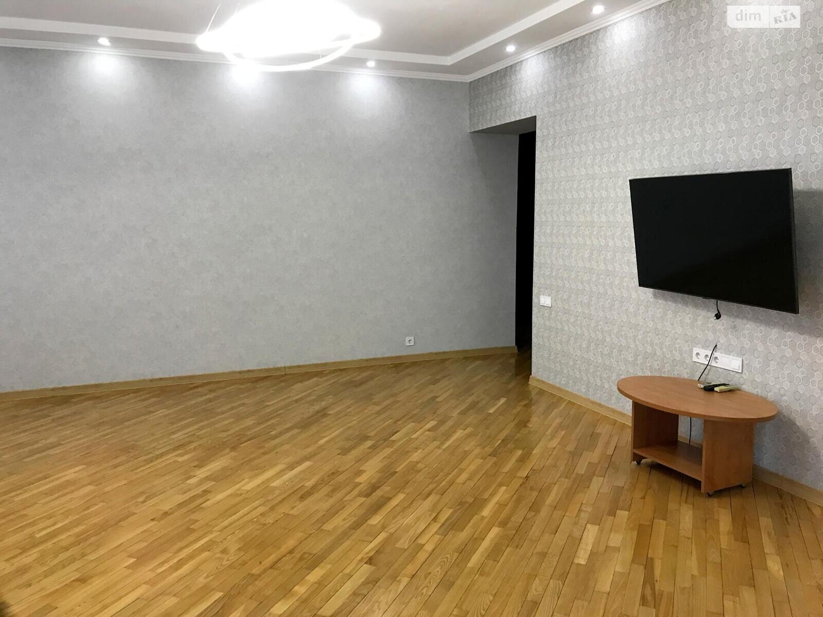 Продажа четырехкомнатной квартиры в Харькове, на пер. Лопатинский 2, район Университетская Горка фото 1 Продажа четырехкомнатной квартиры в Харькове, на пер. Лопатинский 2, район Университетская Горка фото 1